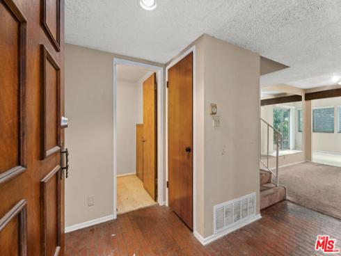 19  Palmento   Way, Irvine, CA