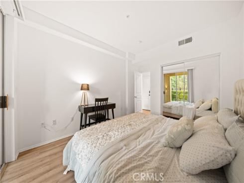 2250  Watermarke  , Irvine, CA