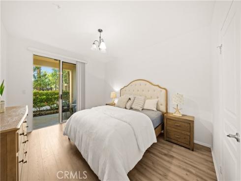 2250  Watermarke  , Irvine, CA