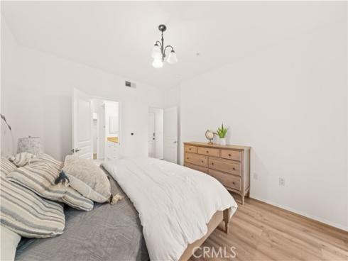 2250  Watermarke  , Irvine, CA