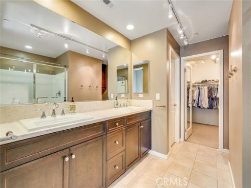 507  Rockefeller  , Irvine, CA