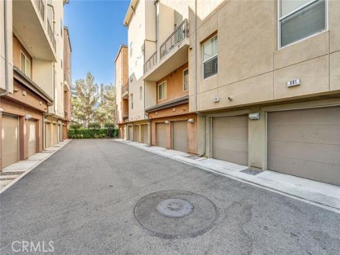 507  Rockefeller  , Irvine, CA