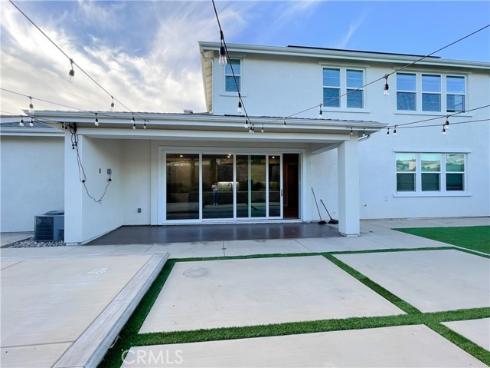 106  Aims  , Irvine, CA