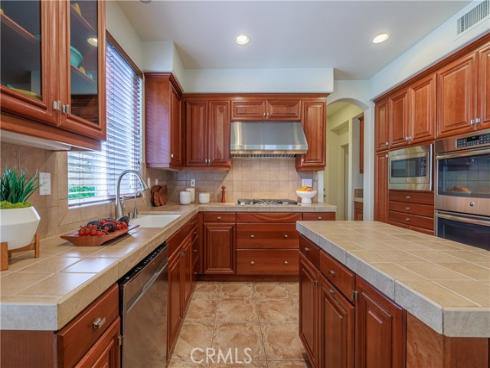 22 Modesto , Irvine, CA