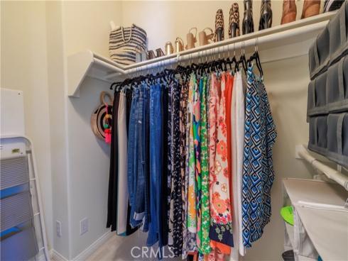 22 Modesto , Irvine, CA