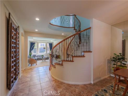 22 Modesto , Irvine, CA