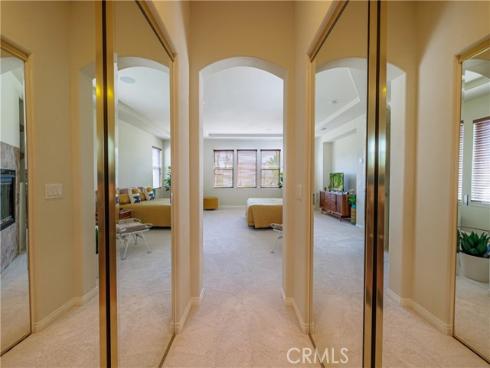 22 Modesto , Irvine, CA