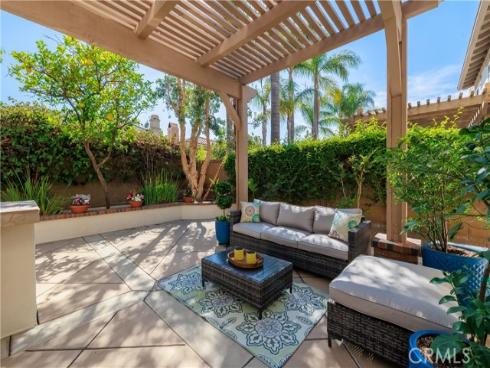 22 Modesto , Irvine, CA