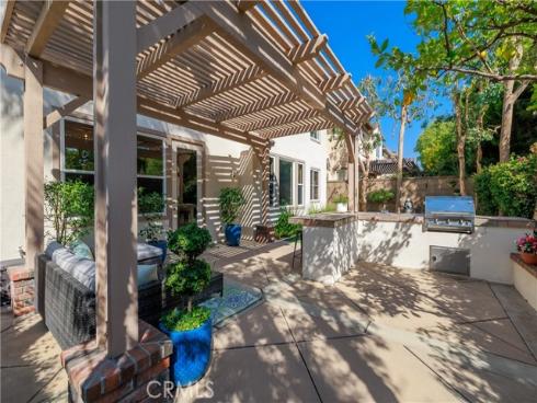 22 Modesto , Irvine, CA