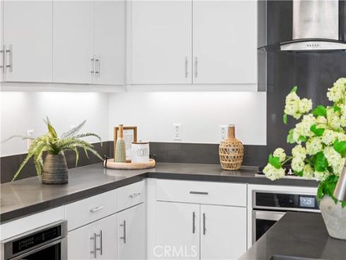 2318  Nolita  , Irvine, CA