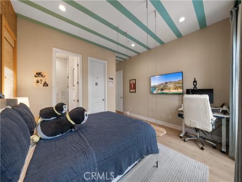 100  Boulder Pass  , Irvine, CA