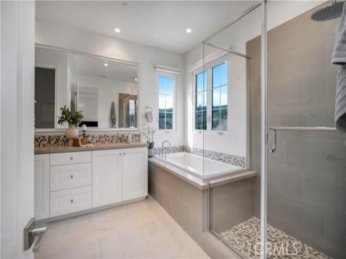 343  Paradiso  , Irvine, CA