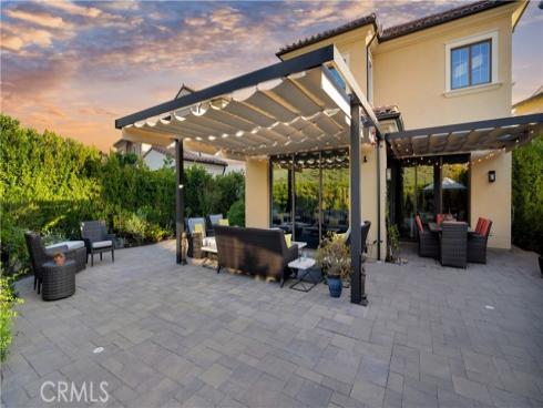 343  Paradiso  , Irvine, CA