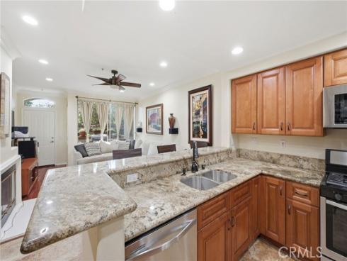 902  Solvay Aisle  , Irvine, CA