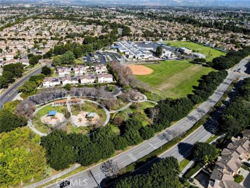 902  Solvay Aisle  , Irvine, CA