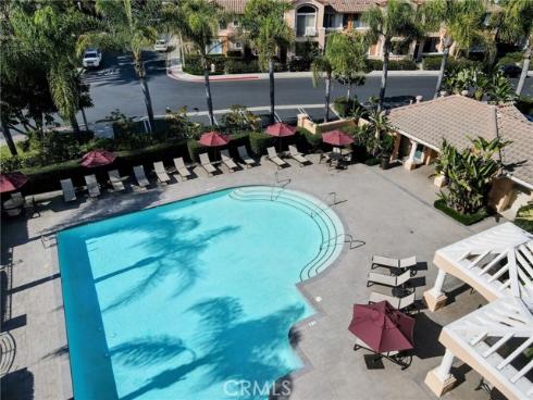 902 Solvay Aisle , Irvine, CA
