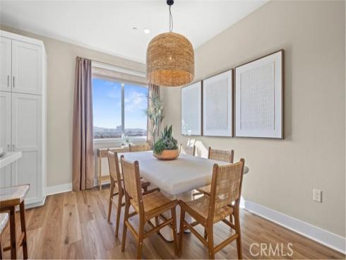 908  Chinon  , Irvine, CA