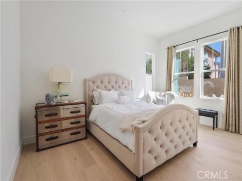 66  Chasma  , Irvine, CA