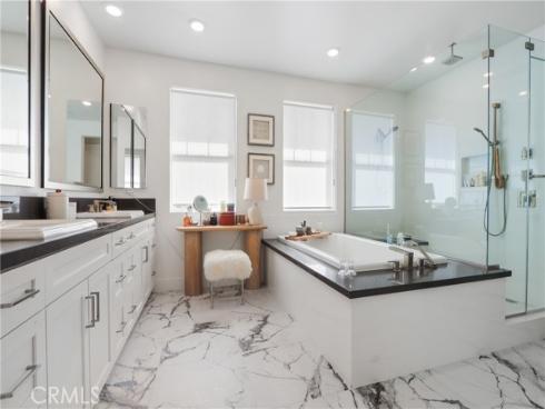 66  Chasma  , Irvine, CA