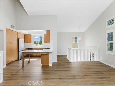 33  Visalia  , Irvine, CA