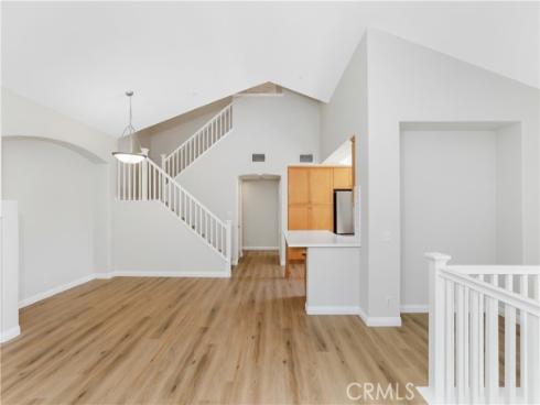 33  Visalia  , Irvine, CA