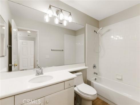 33  Visalia  , Irvine, CA