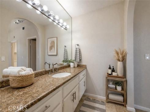 144 Agostino , Irvine, CA