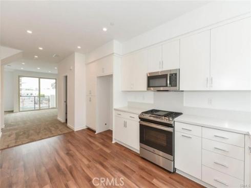 331  Placemark  , Irvine, CA