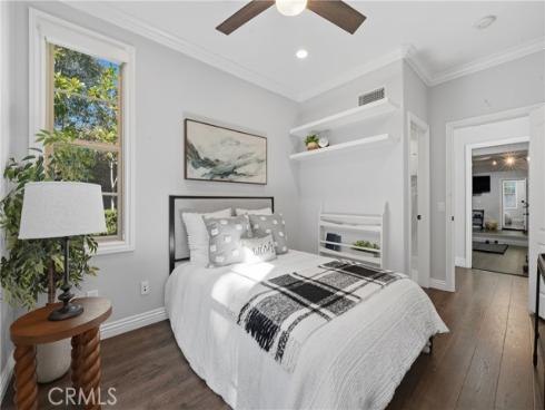 42  Arcade  , Irvine, CA