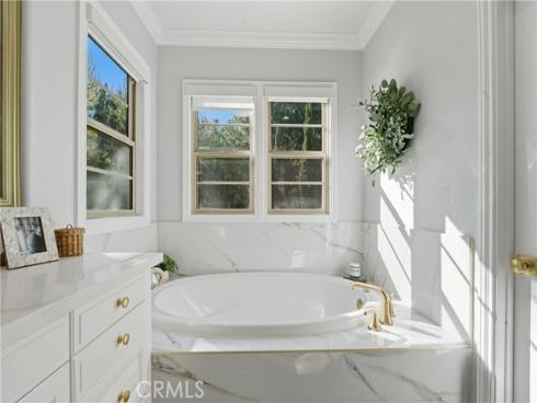 42  Arcade  , Irvine, CA