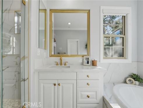 42  Arcade  , Irvine, CA