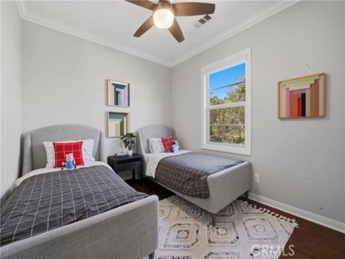 42  Arcade  , Irvine, CA