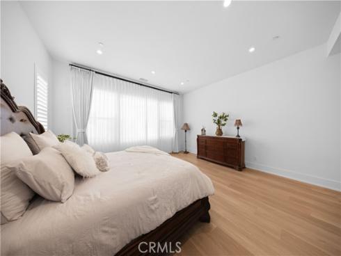 111 Orbit , Irvine, CA