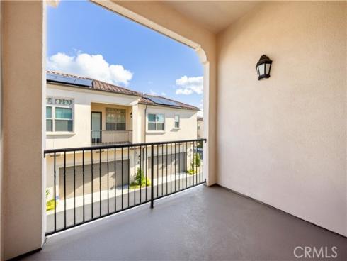 126  Sunnyside  , Irvine, CA