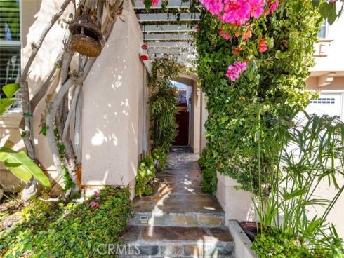 5101  Chateau  , Irvine, CA