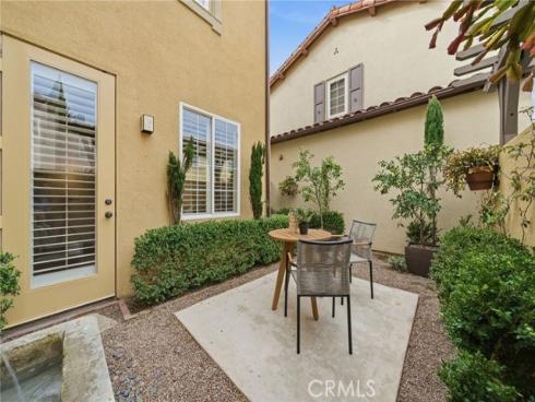 117  White Flower  , Irvine, CA
