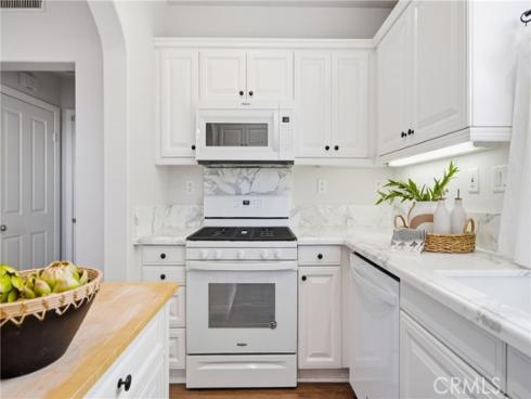 79  Canyoncrest  , Irvine, CA