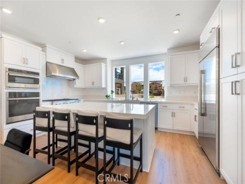 188  Merit  , Irvine, CA