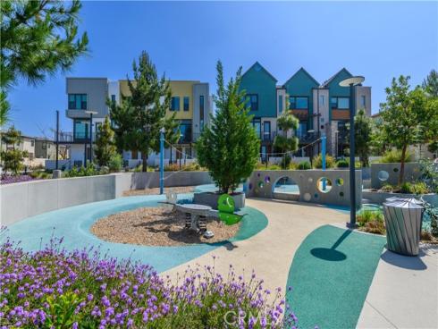 188  Merit  , Irvine, CA