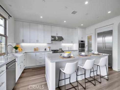 114  Bouquet  , Irvine, CA