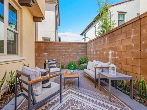 114  Bouquet  , Irvine, CA