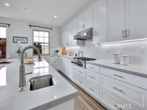 114  Bouquet  , Irvine, CA