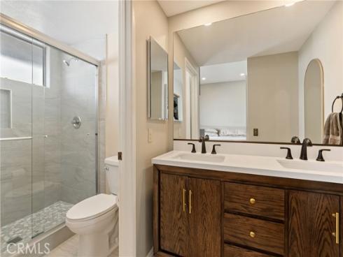 12  Filare  , Irvine, CA