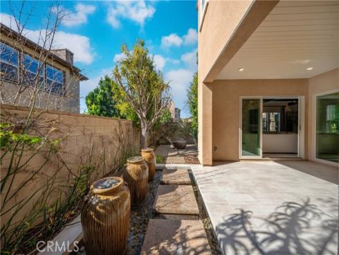 94  Swift  , Irvine, CA