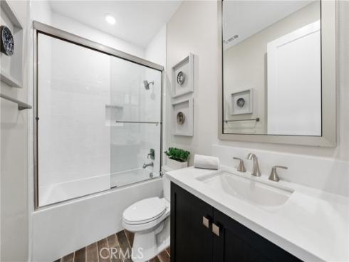 94  Swift  , Irvine, CA