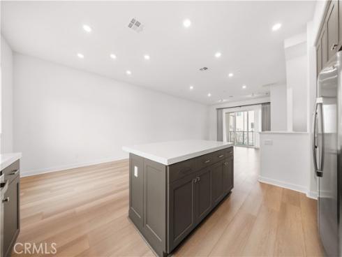 312  Tank  , Irvine, CA