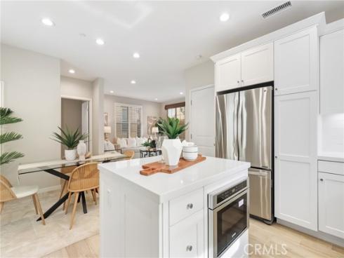 147  Excursion  , Irvine, CA