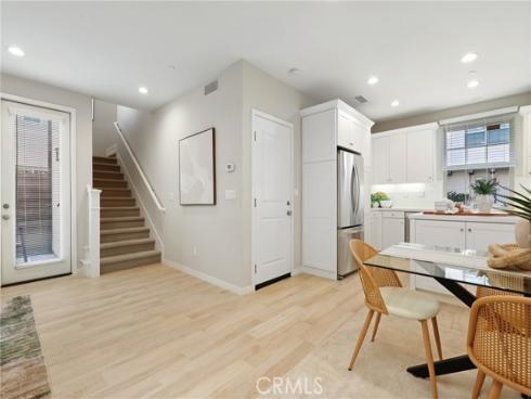 147  Excursion  , Irvine, CA