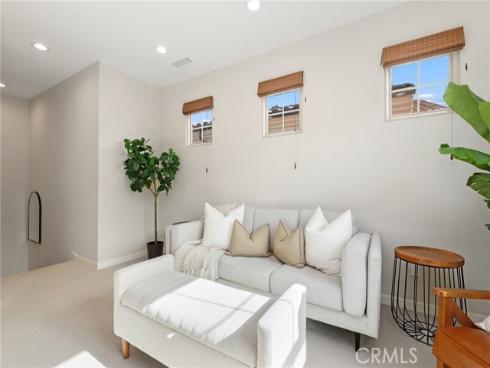 147  Excursion  , Irvine, CA