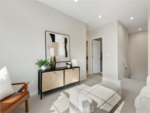 147  Excursion  , Irvine, CA